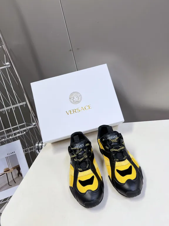 Versace Shoe 